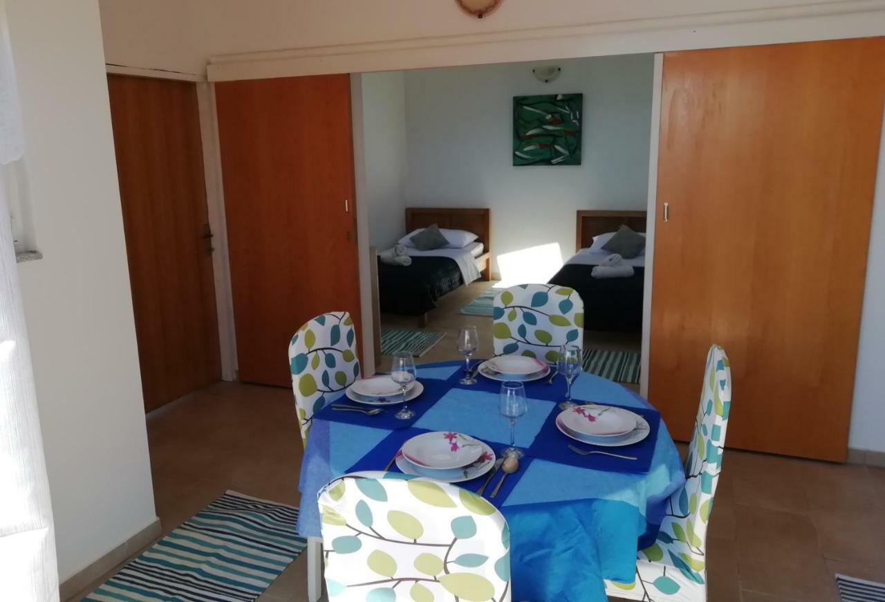 Poseidon Holiday Guesthouse Жирье Экстерьер фото